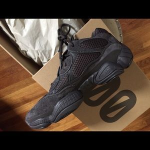 Brand New Yeezy 500!✨